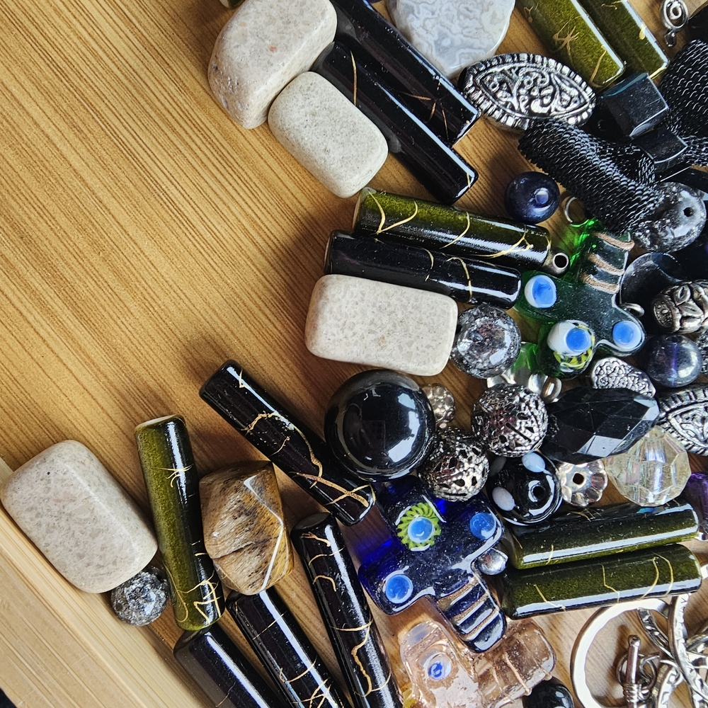 Mixed Jewelry Beads and Findings - Green, Black, Silver - Picture 4 of 12